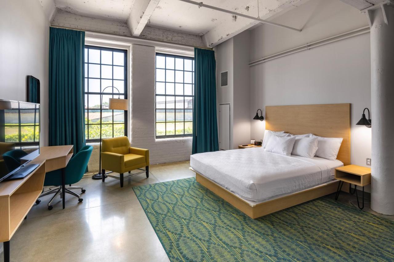 The Warehouse Hotel At Champion Mill ฮามิลตัน ภายนอก รูปภาพ