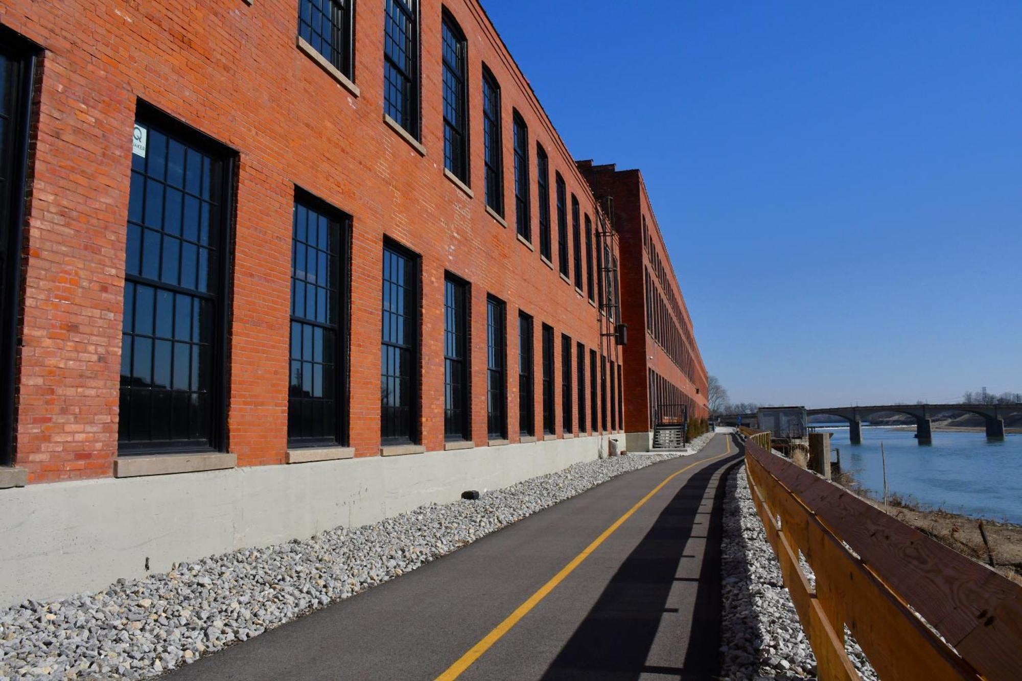 The Warehouse Hotel At Champion Mill ฮามิลตัน ภายนอก รูปภาพ